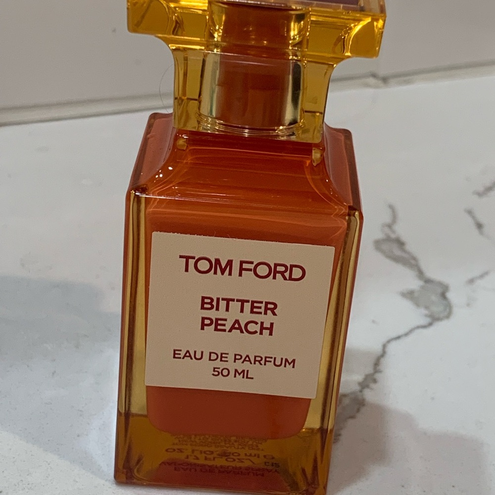 Full bottle Tom Ford Bitter Peach Eau de Parfum